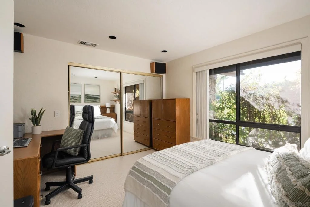 Photo of 15943 Ranch Hollow Rd