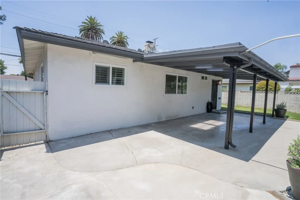 Photo of 6152 Oak