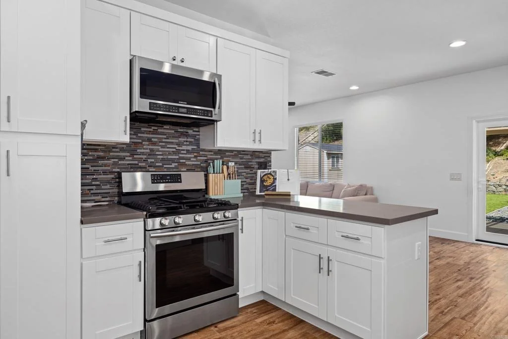 Photo of 765 Avenida Abeja