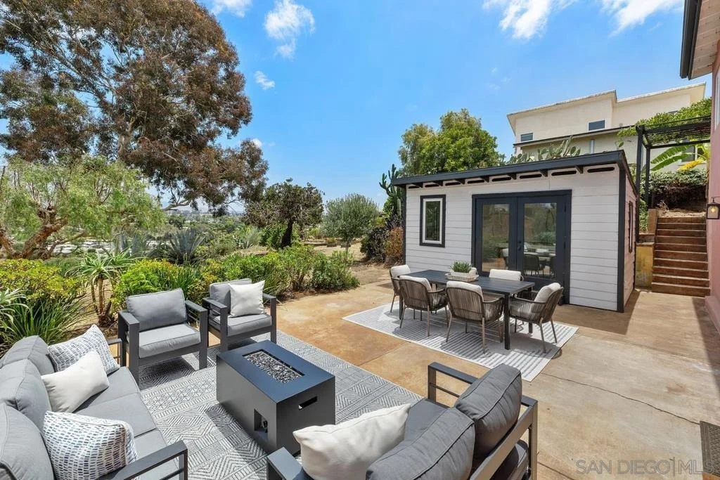 Photo of 2139 Clematis Street