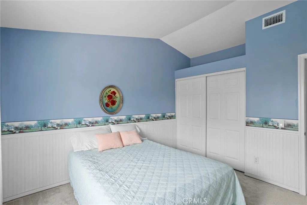 Photo of 1155 Bridgeport Rd