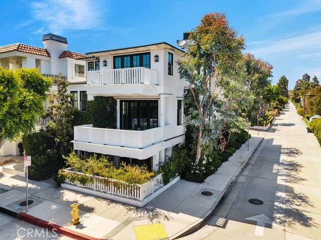 Photo of 441 3rd Street