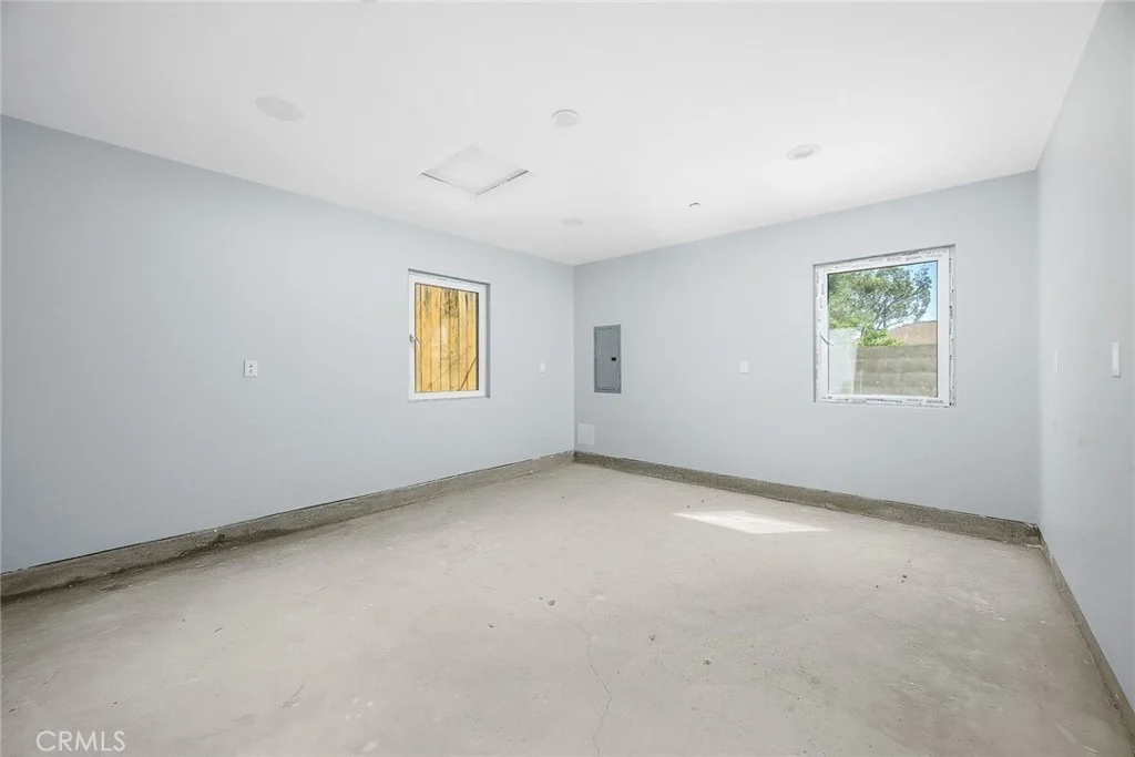 Photo of 1362 Linden
