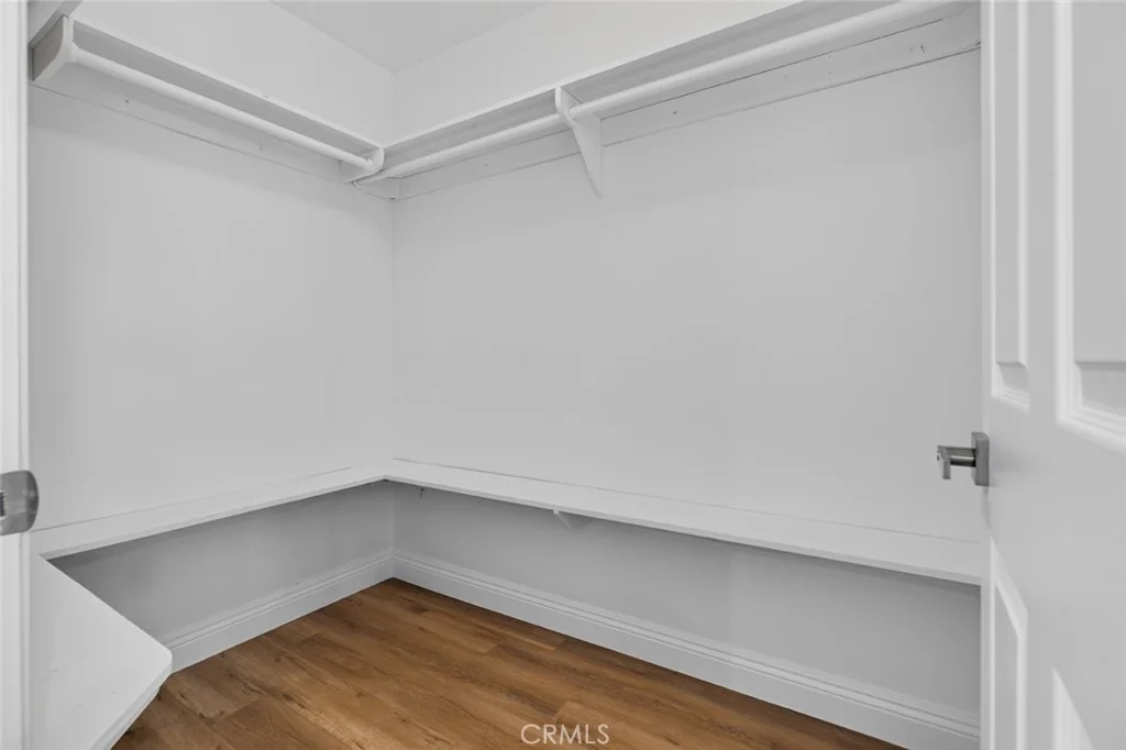 Photo of 528 W Doran