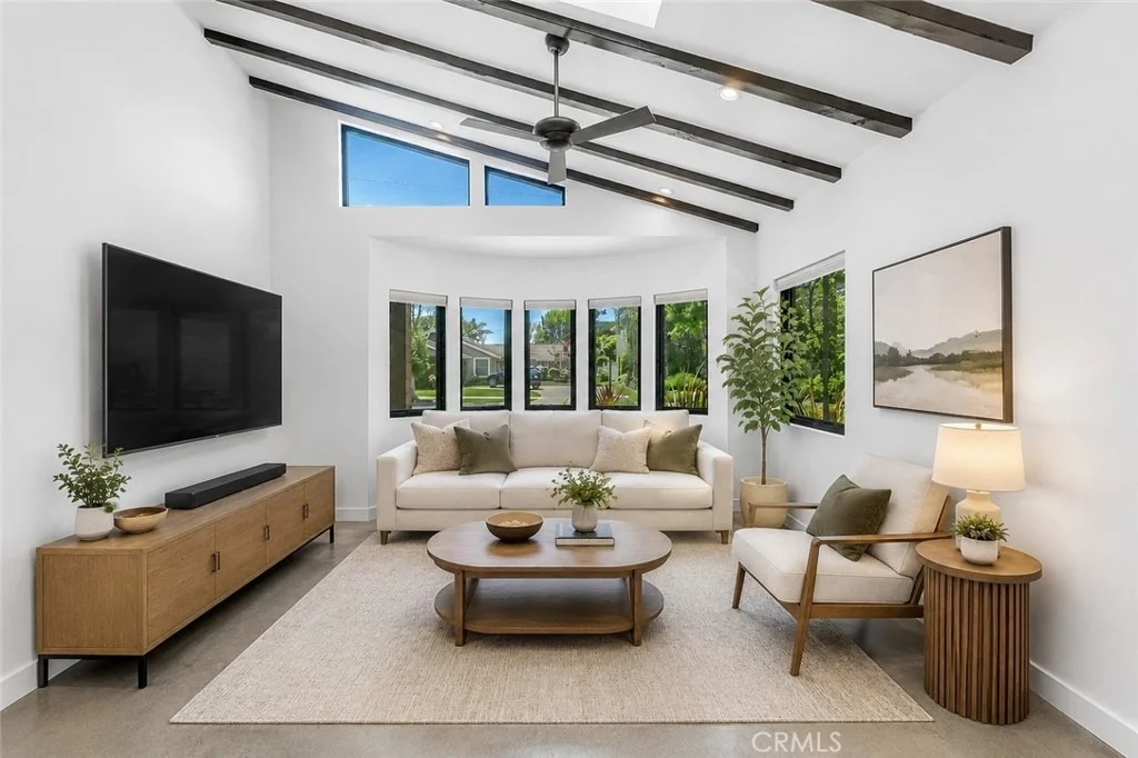 Photo of 2661 Oak Knoll Drive