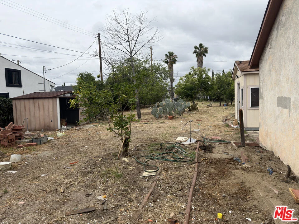 Photo of 11229 Saticoy Street