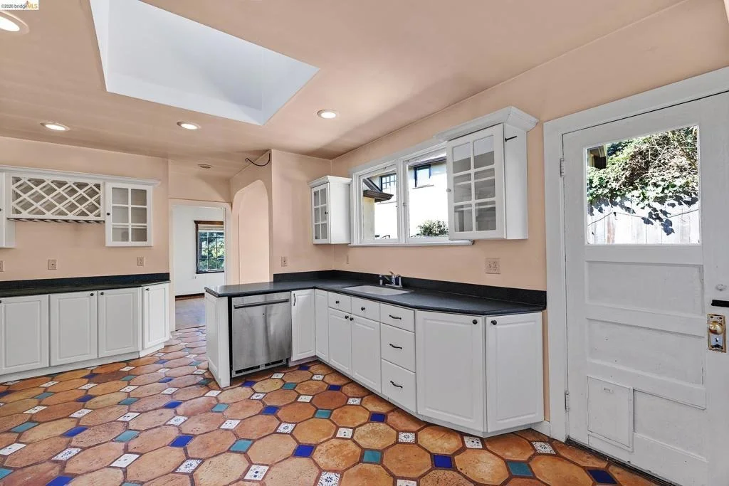 Photo of 455 Arlington Ave