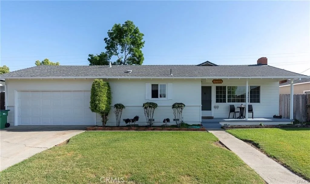 Photo of 1050 W Cedar Street