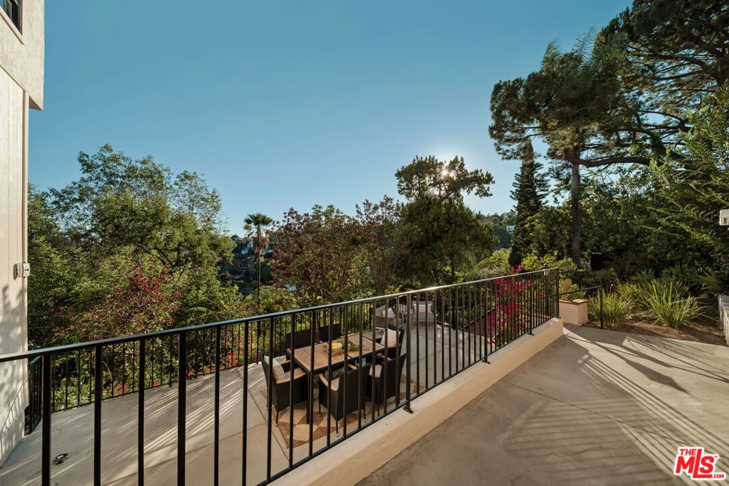 Photo of 579 Crane Boulevard