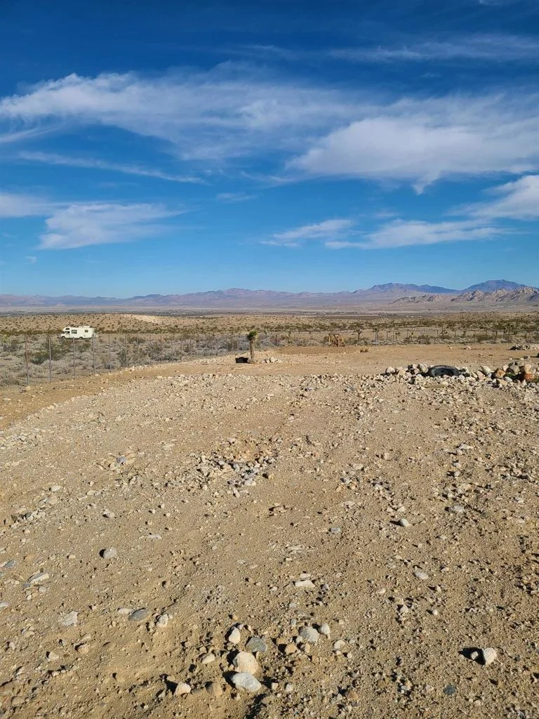 Photo of 37598 Bauer Road