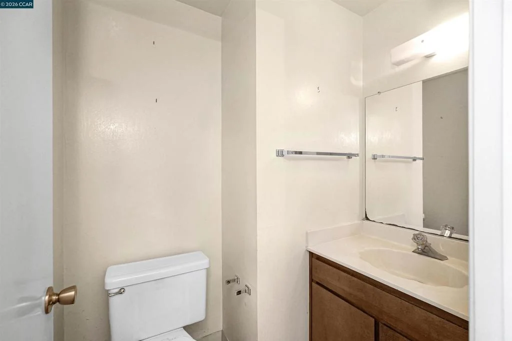 Photo of 121 Violet Rd
