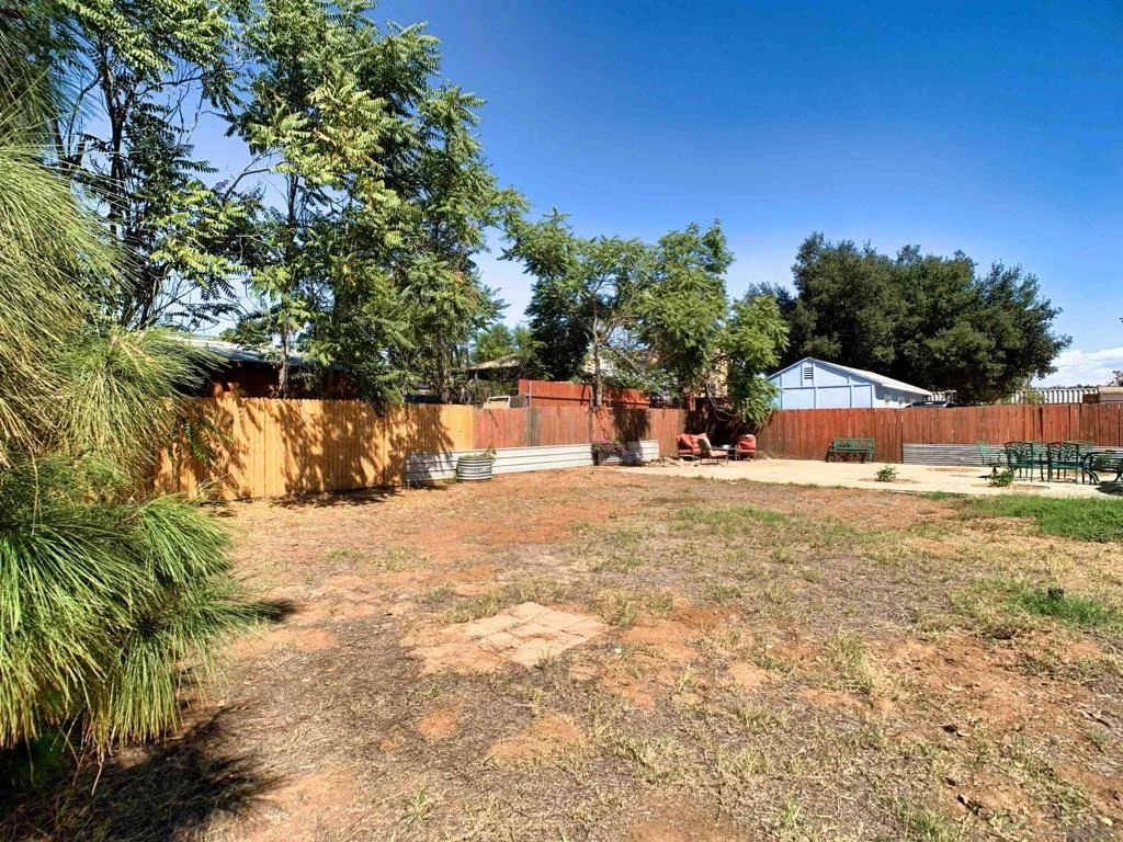 Photo of 12706 Julian Ave