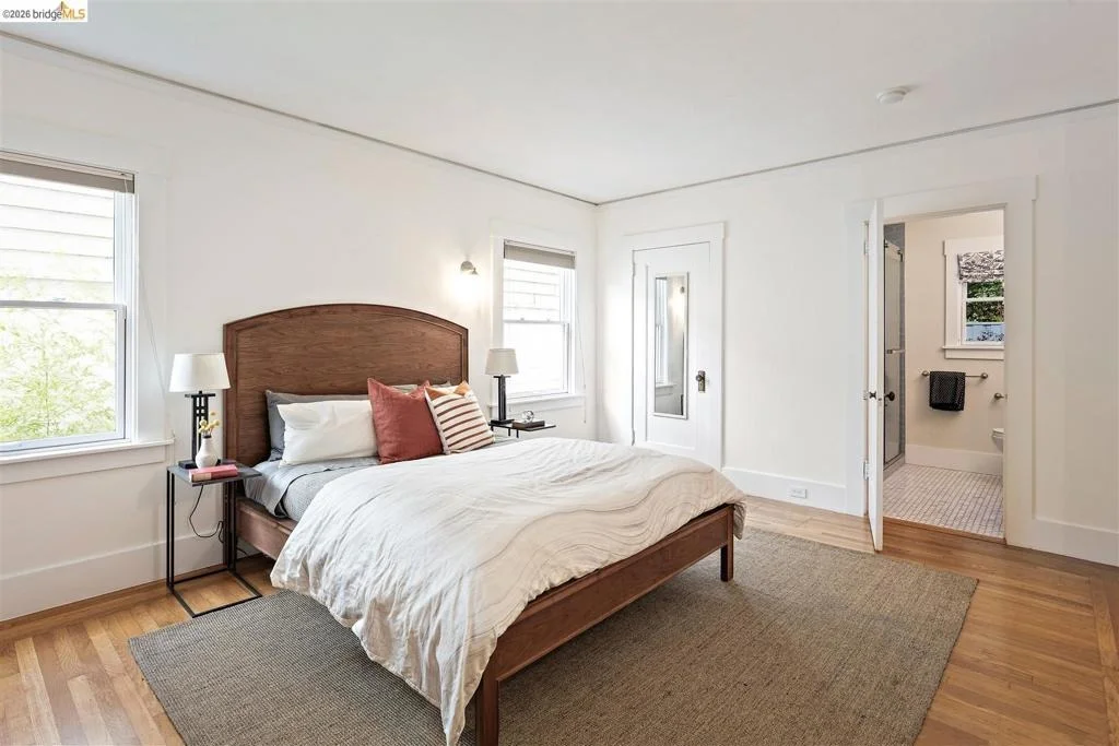 Photo of 355 Arlington Ave