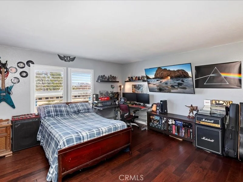 Photo of 825 Derby
