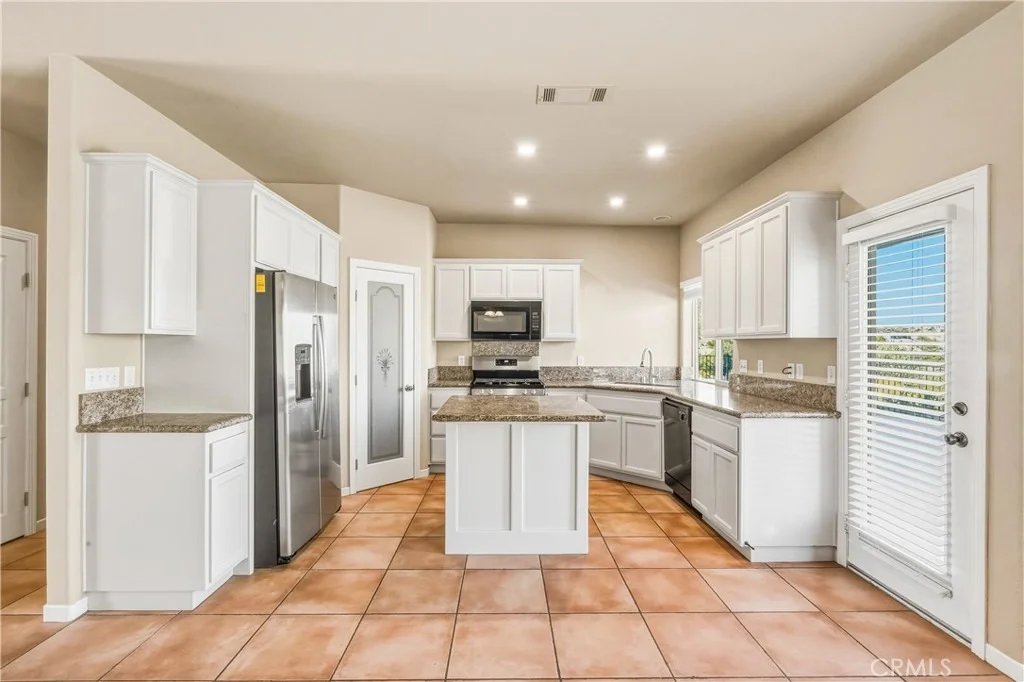 Photo of 6231 Mirlo