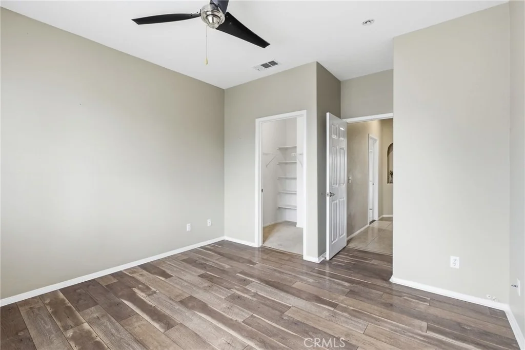Photo of 740 Bahama