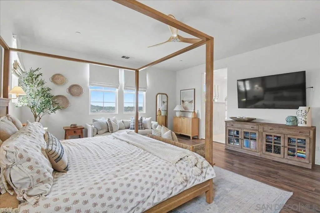 Photo of 6048 Cala Lily St
