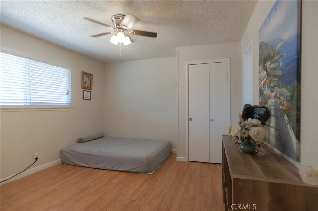 Photo of 2617 Agnes