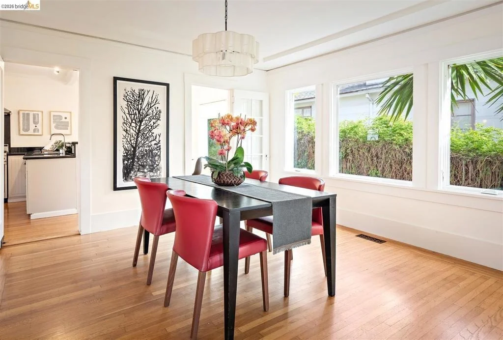 Photo of 355 Arlington Ave