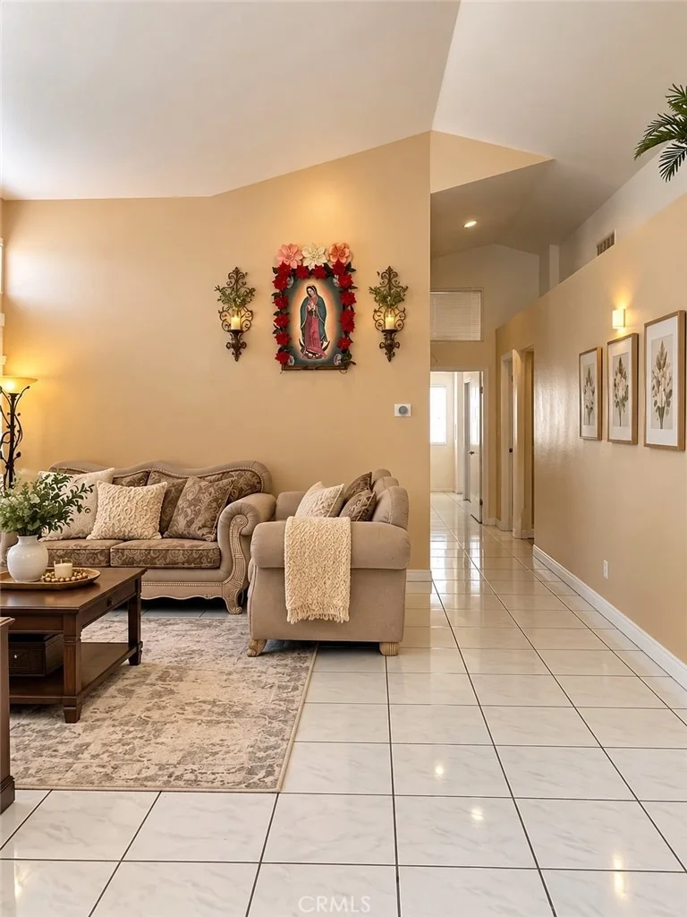Photo of 733 Periwinkle