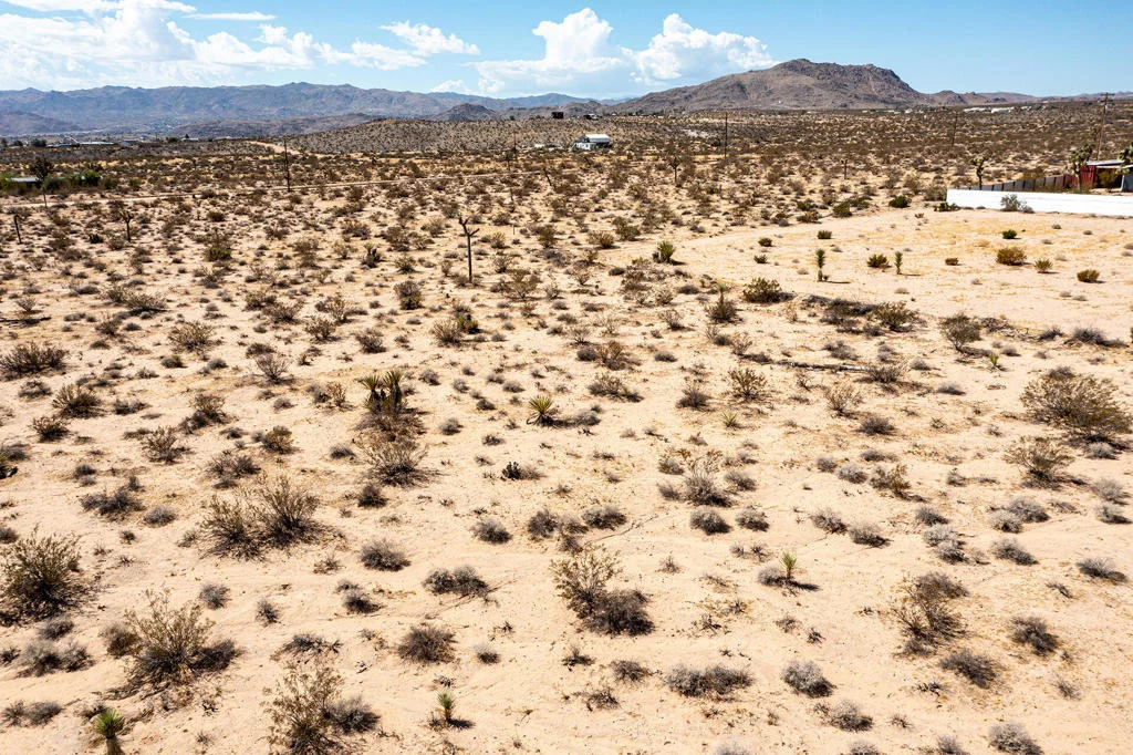 Photo of 2834 Border Road