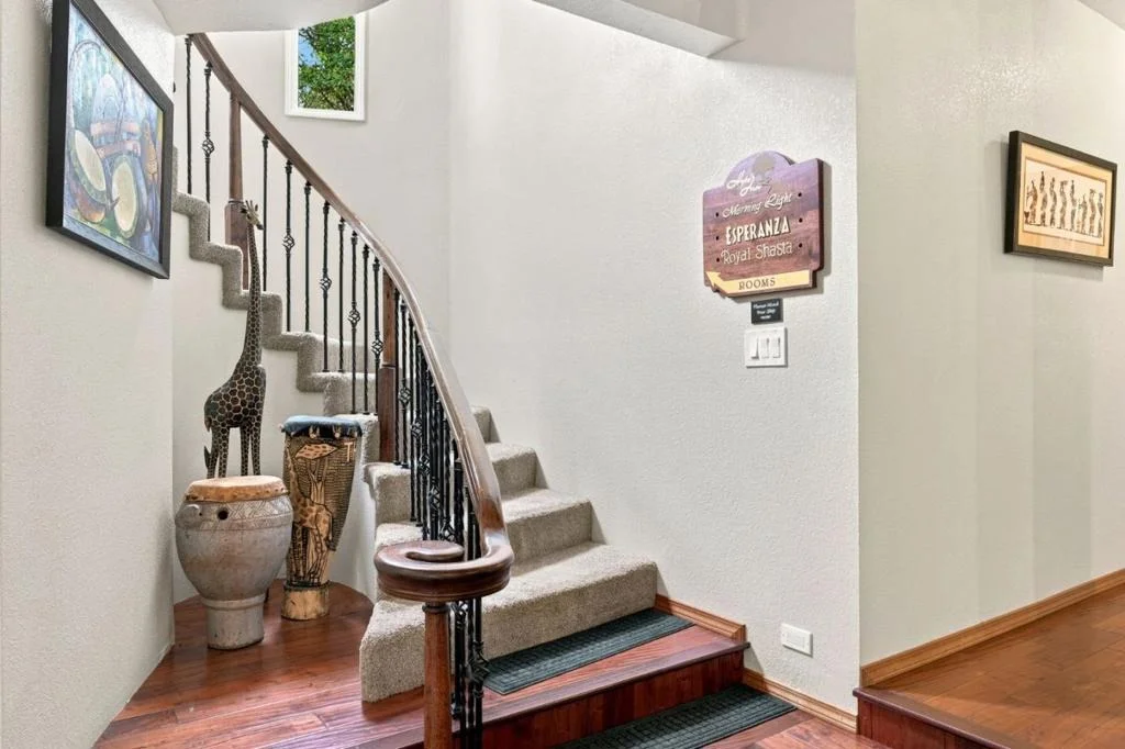 Photo of 19177 Hollow Lane