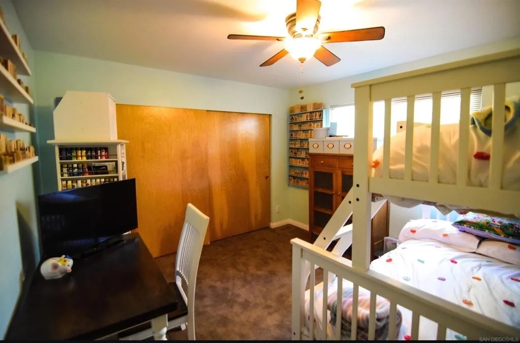 Photo of 7656 Pine Blvd