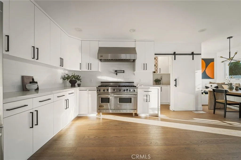 Photo of 5115 West Boulevard