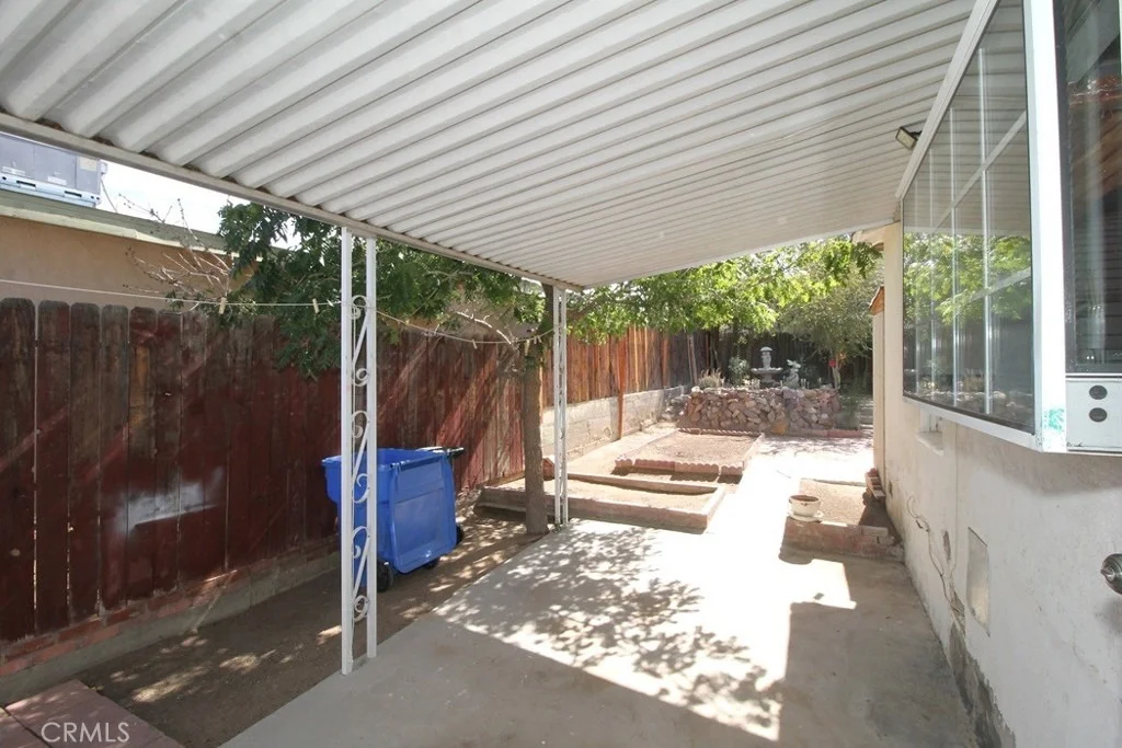 Photo of 100 E Desert View