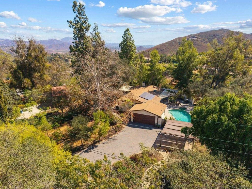Photo of 2736 Circle Drive