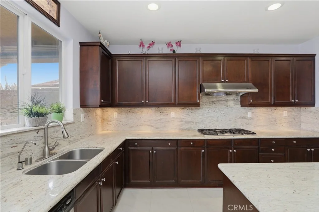 Photo of 15979 Skyridge