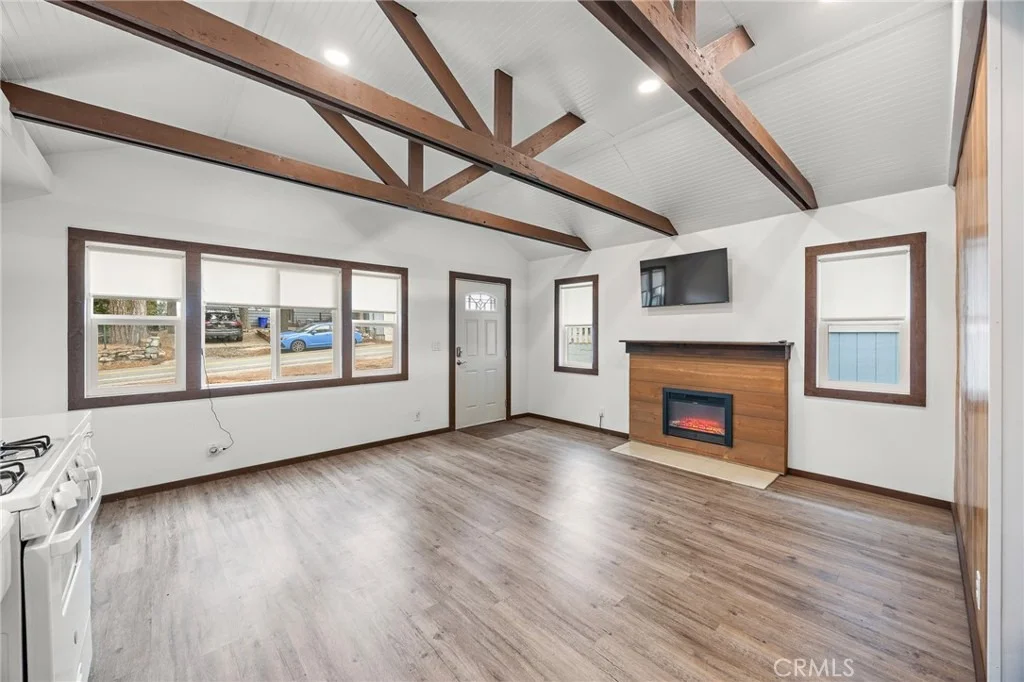 Photo of 23376 Crestline Road
