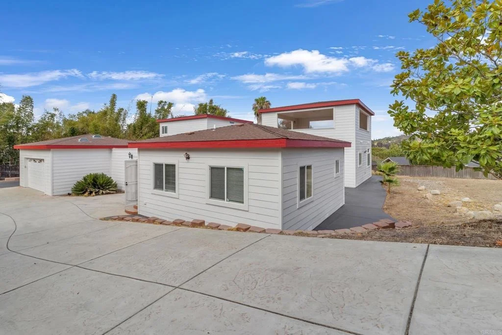Photo of 441 Rancho Santa Fe Road