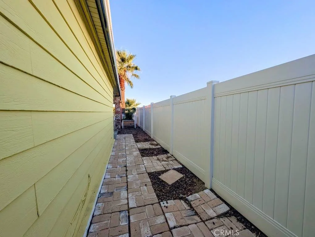 Photo of 10213 Overland