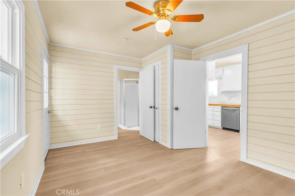Photo of 15905 Kugelman