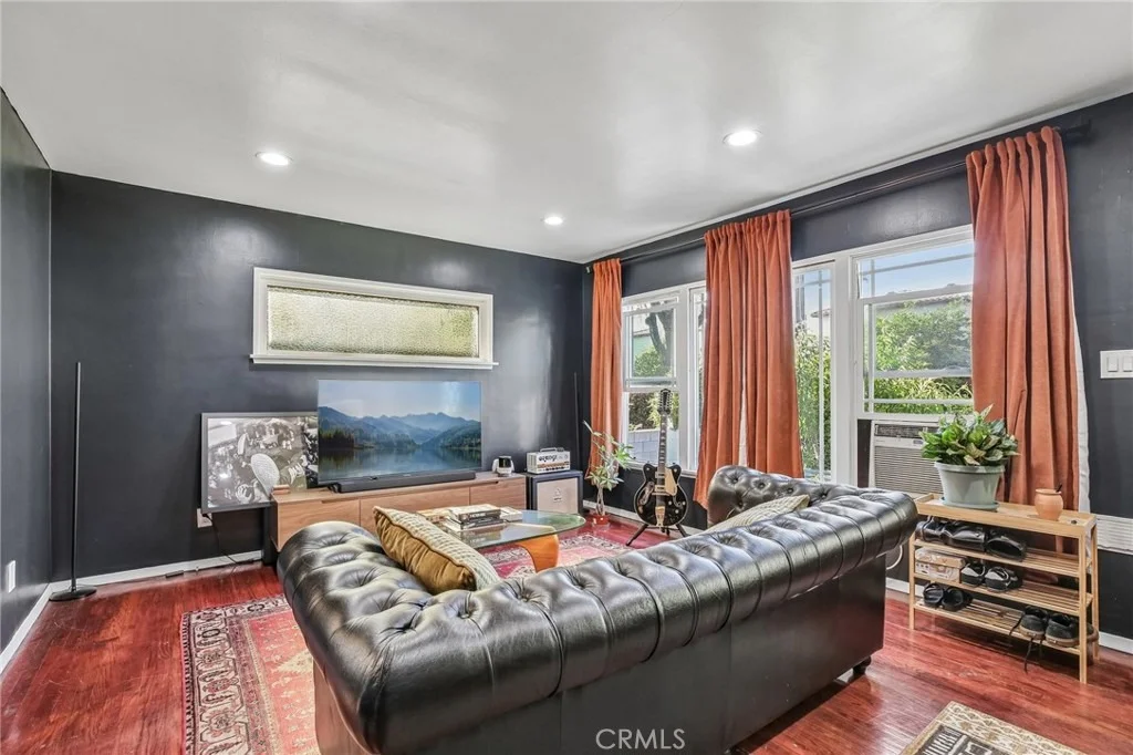 Photo of 8558 Park