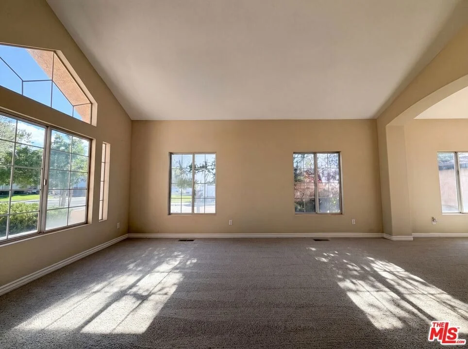 Photo of 5545 W Avenue L6