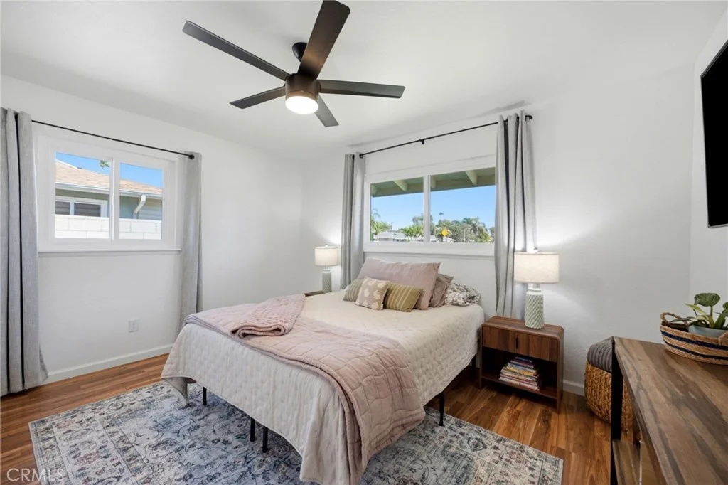 Photo of 8755 Delano