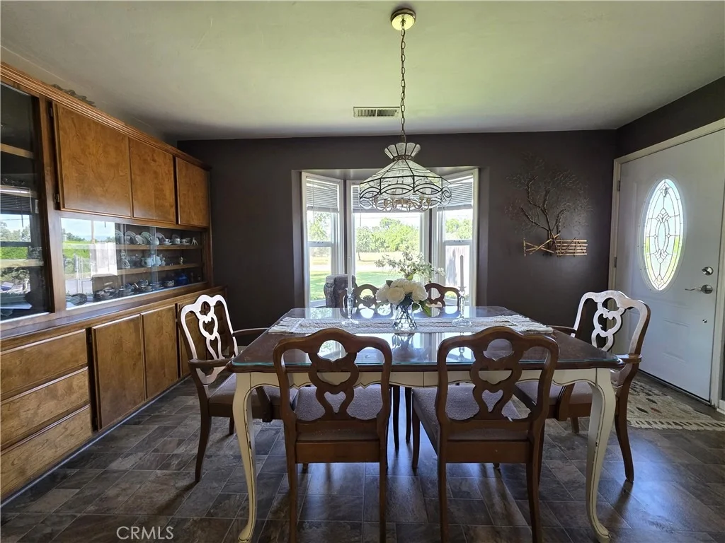 Photo of 23773 River Rd
