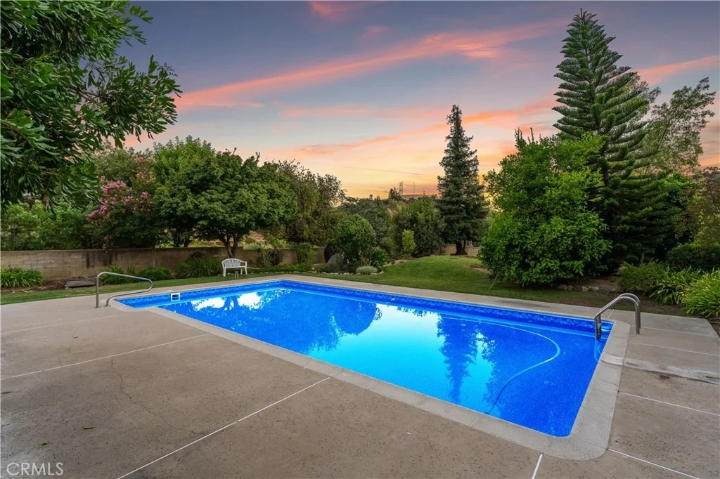 Photo of 1430 Sierra Sky