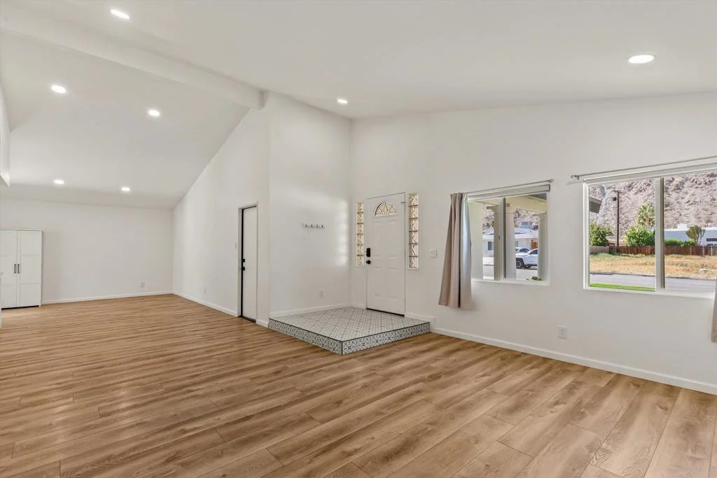 Photo of 52438 Avenida Diaz