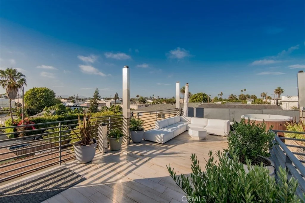 Photo of 708 Hampton Drive