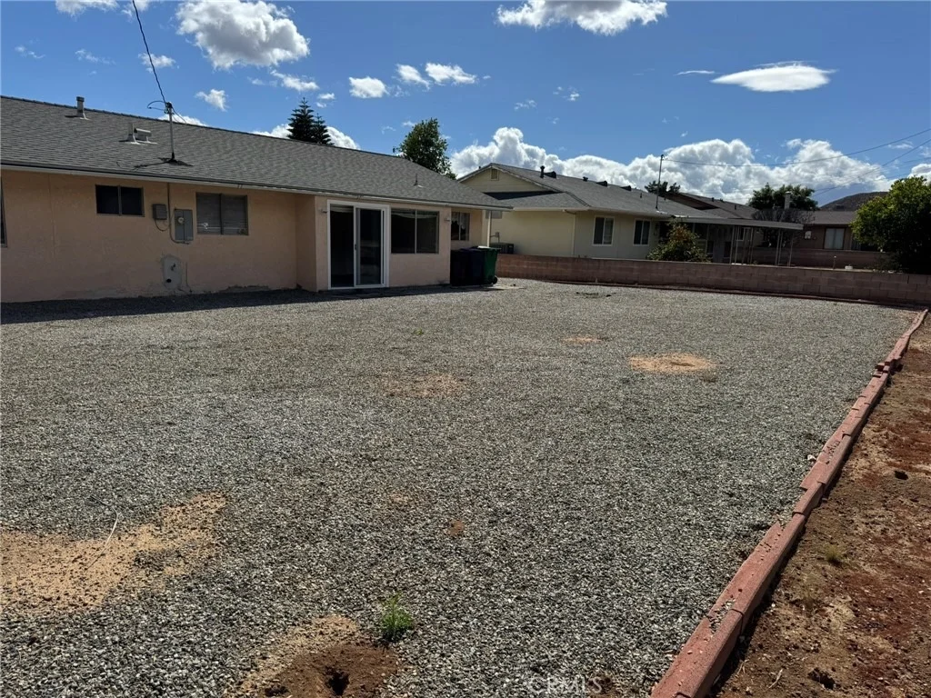 Photo of 25720 Ridgemoor