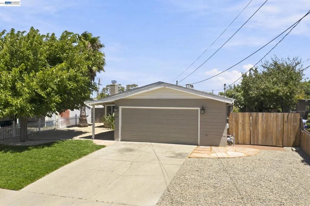Photo of 54 LAKEVIEW DRIVE