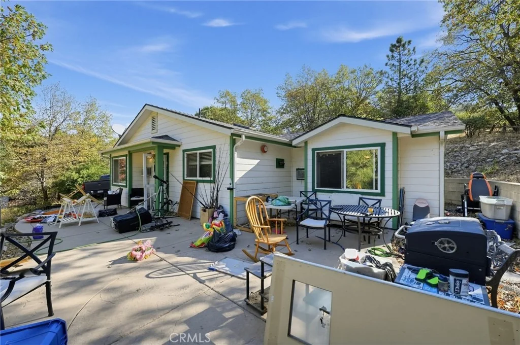 Photo of 829 Hillside Drive