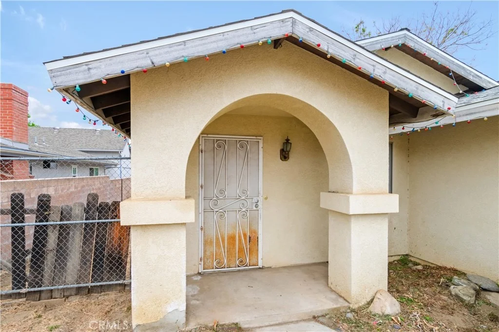 Photo of 1113 Olivine