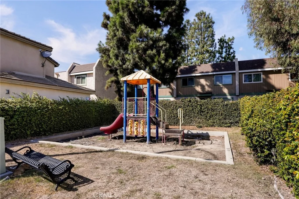 Photo of 893 W Kemp Court