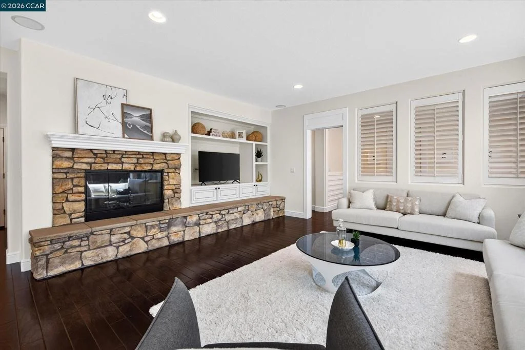 Photo of 3086 Hastings Way