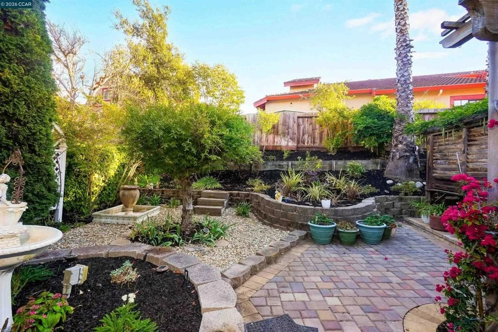 Photo of 100 Opal Ct