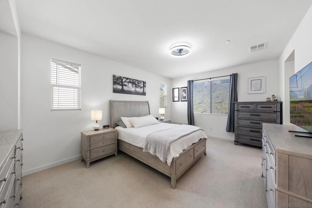 Photo of 35241 Valencia Pt